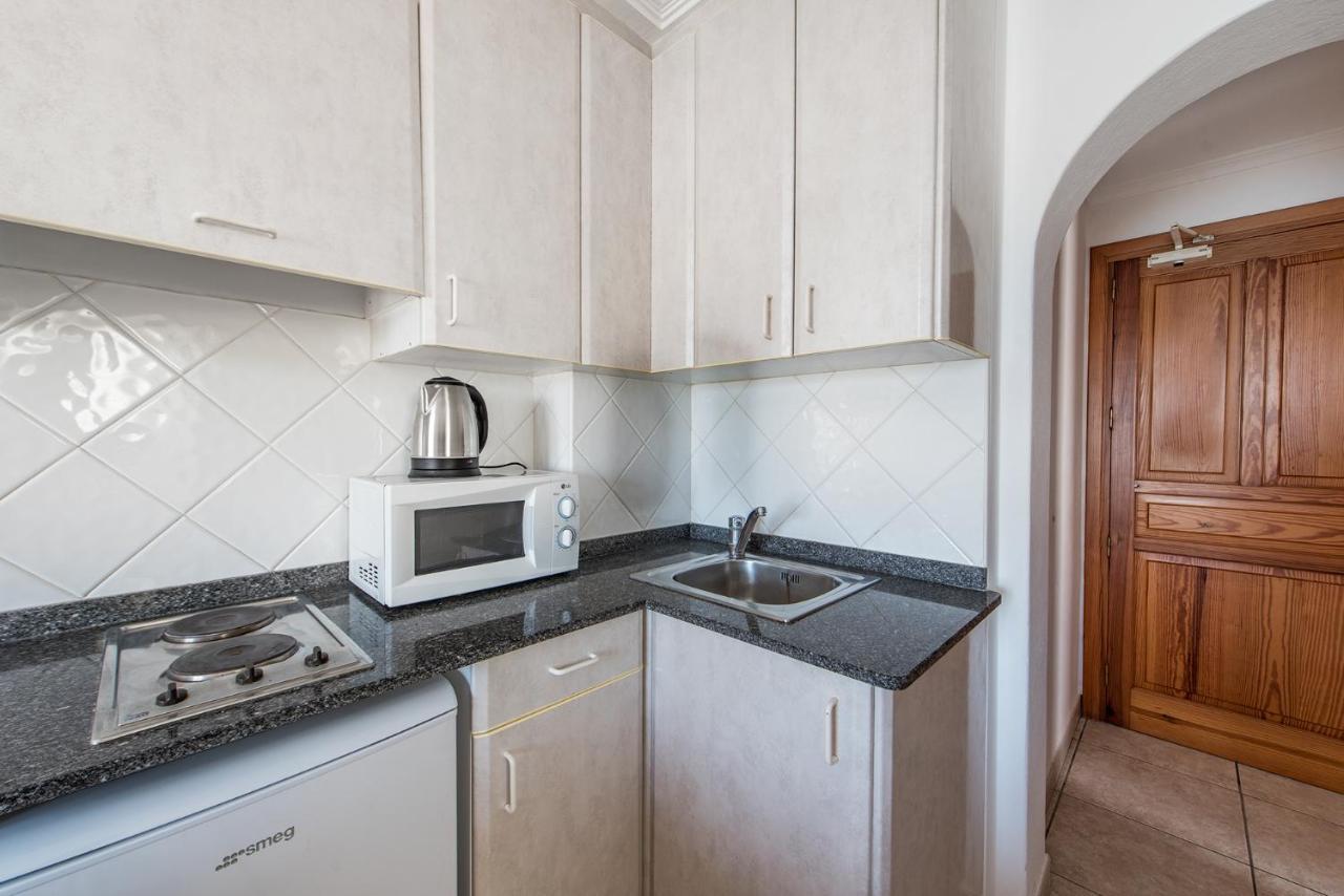 Apartamentos Es Cane Es Cana Exterior foto